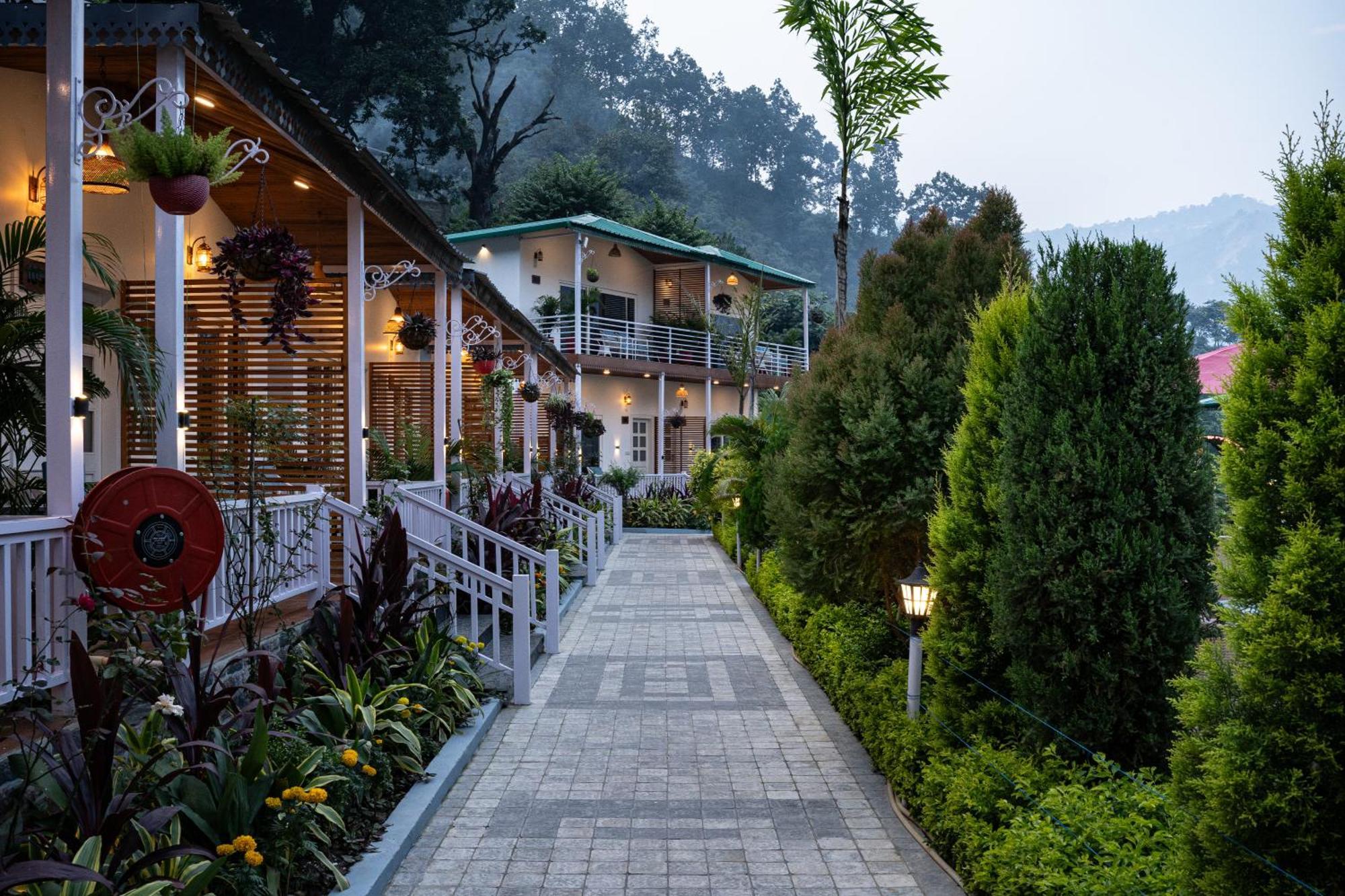 The Aravali Resort Bijni Esterno foto